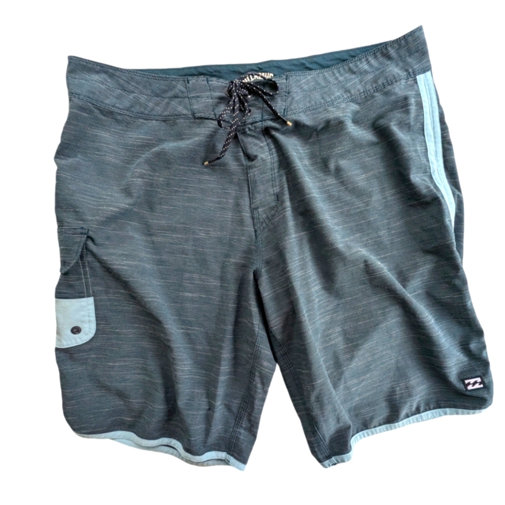 Billabong Men's Gray/Blue board shorts size 36